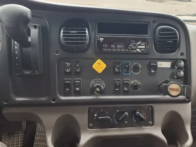 2019 FREIGHTLINER/MERCEDES M2 106