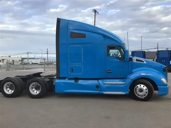 2021 KENWORTH T680