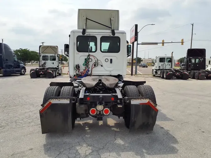 2020 FREIGHTLINER NEW CASCADIA 116