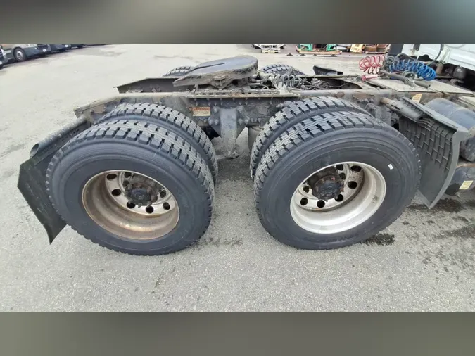 2020 Freightliner Cascadia 126