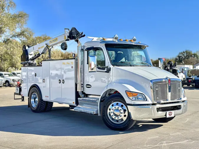 2025 KENWORTH T380