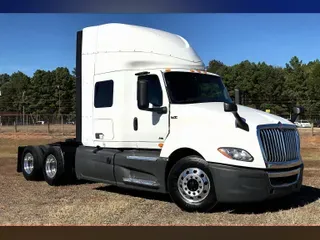 2022 INT LT625 6x4