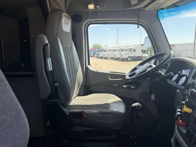 2022 Peterbilt 579