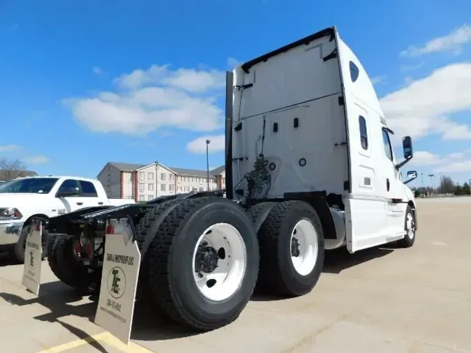 2020 Freightliner New Cascadia 126