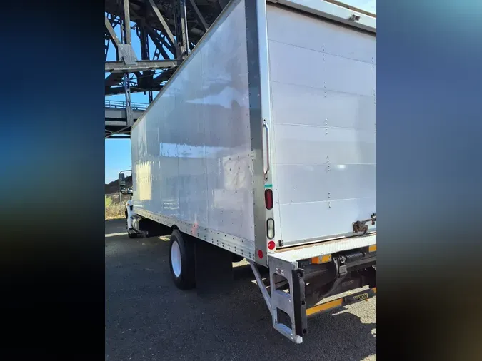 2018 NAVISTAR INTERNATIONAL 4300 LP
