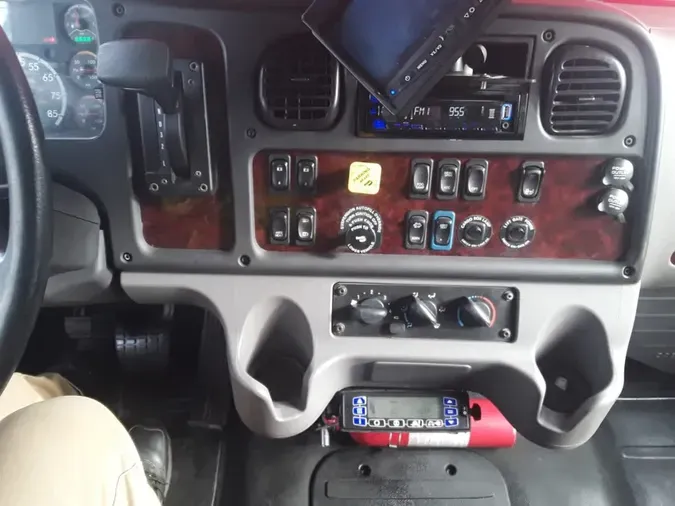 2018 FREIGHTLINER/MERCEDES M2 106dae225a6dff8cc7c3cc39933fa2a13cd