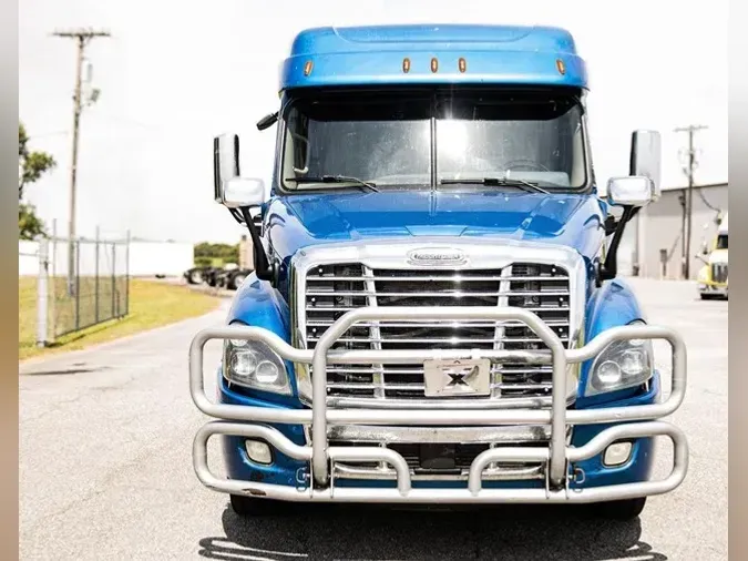 2019 FREIGHTLINER CASCADIA 125
