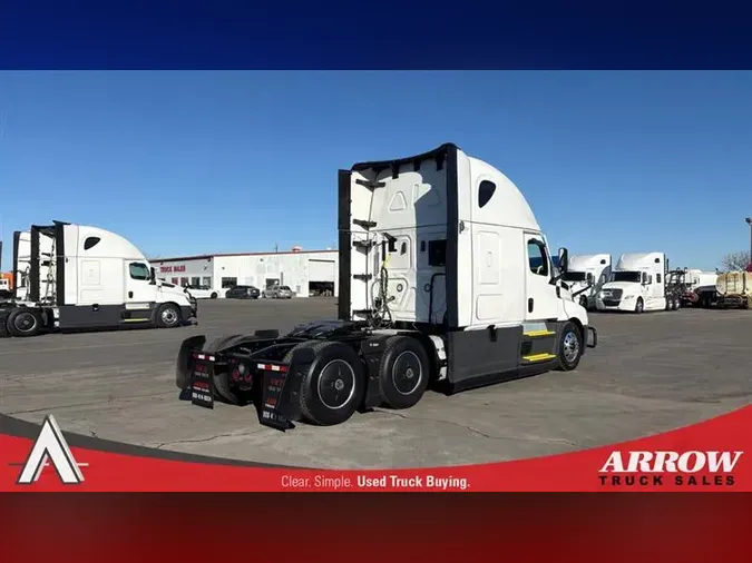 2022 FREIGHTLINER CA126