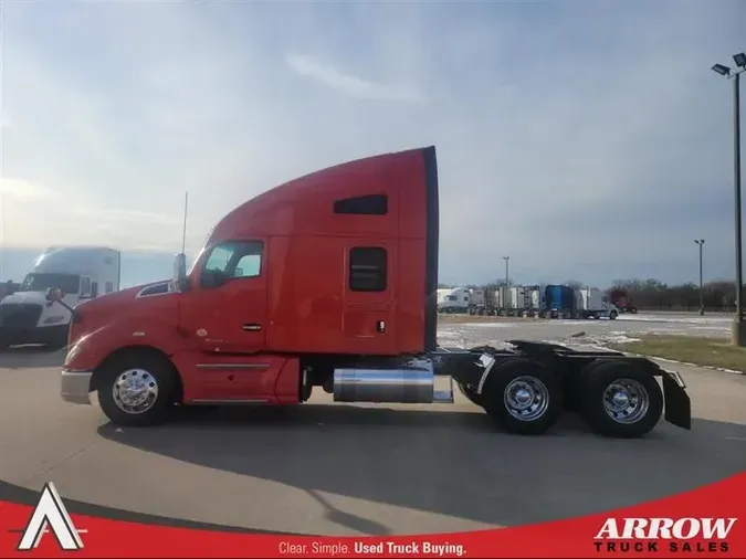 2022 FREIGHTLINER CA126