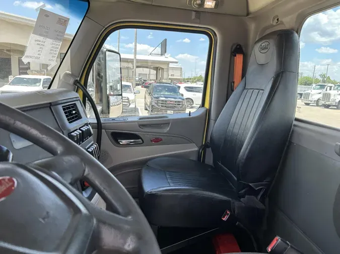 2021 Peterbilt 579