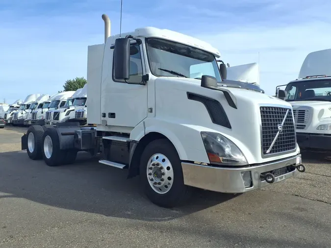 2018 VOLVO VNL64TRACTOR