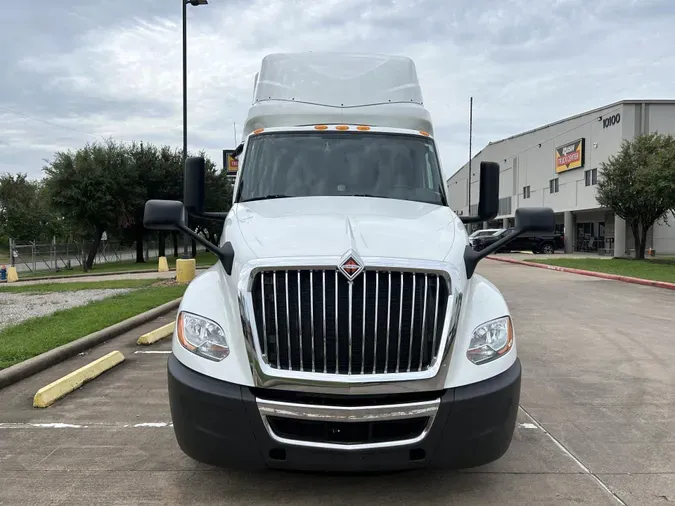 2019 International LT625