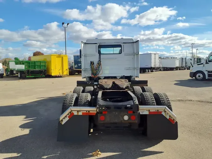 2017 VOLVO VNL64TRACTOR