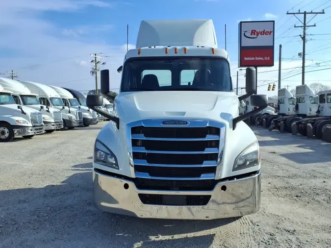 2020 FREIGHTLINER/MERCEDES NEW CASCADIA PX12664
