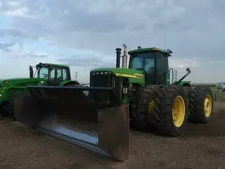 2002 John Deere 9320
