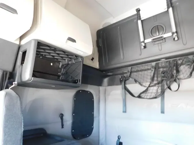 2020 Freightliner New Cascadia 126