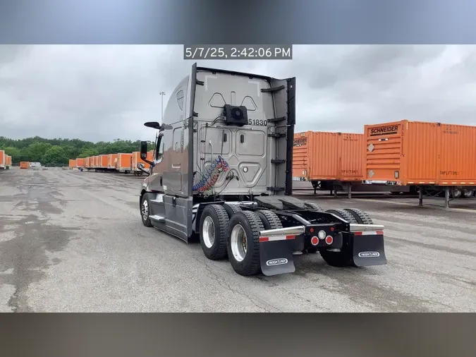 2021 Freightliner Cascadia