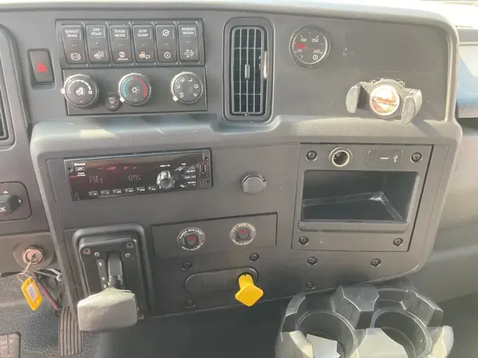 2019 NAVISTAR INTERNATIONAL MV607 (4X2)