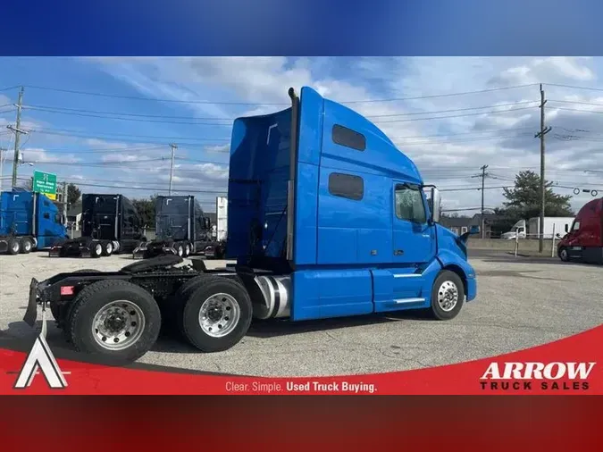 2020 VOLVO VNL760