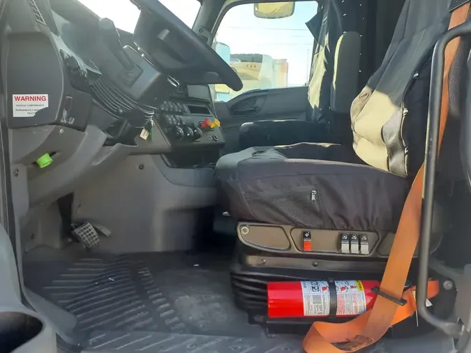 2019 NAVISTAR INTERNATIONAL LT625 SLPR CABdafb49ff656fd602ffe950f7e57abc6c