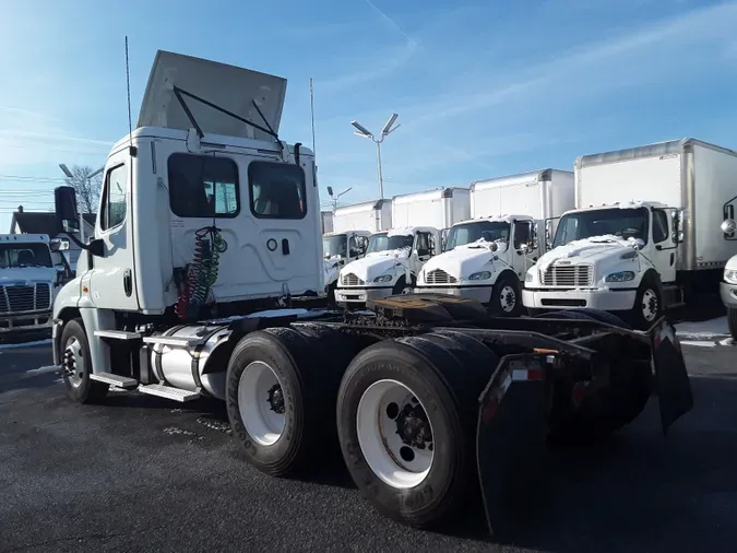 2018 FREIGHTLINER/MERCEDES CASCADIA 125