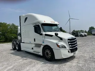 2019 FREIGHTLINER T12664ST