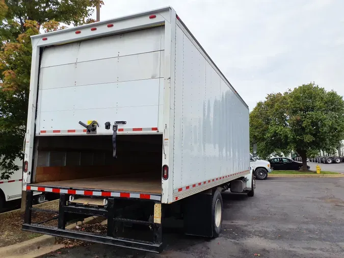 2017 FREIGHTLINER/MERCEDES M2 106