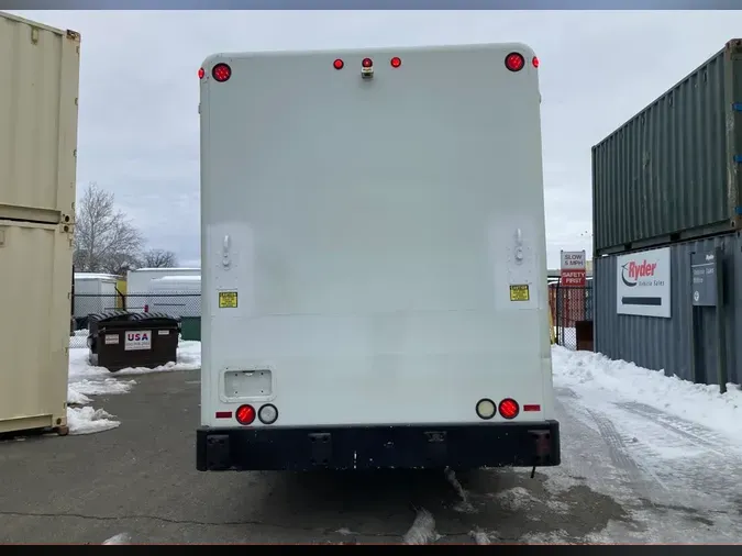 2014 FREIGHTLINER/MERCEDES M2 106