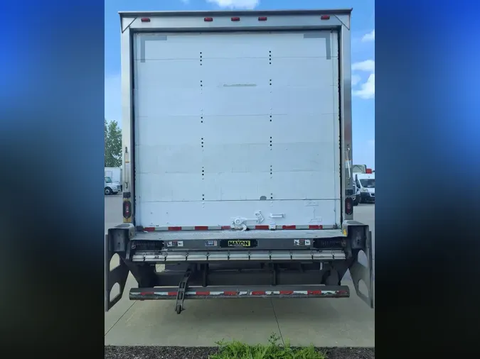2019 FREIGHTLINER M2 106