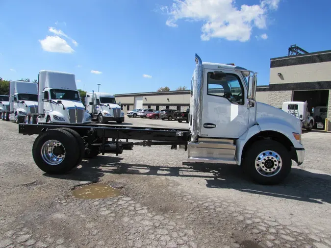 2025 Kenworth T280