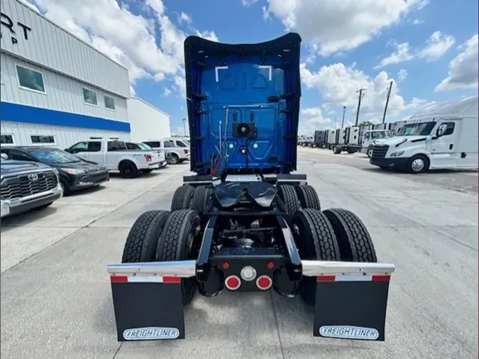 2022 Freightliner PT126SLP
