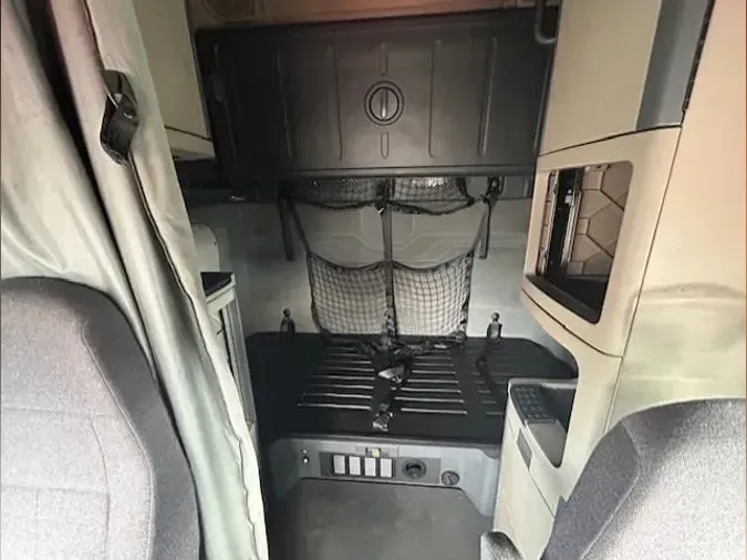 2019 FREIGHTLINER/MERCEDES CASCADIA 125