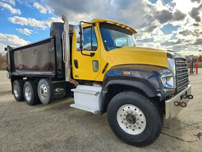 2016 Freightliner 114SD