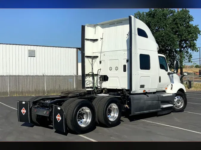 2022 INT LT625 6x4