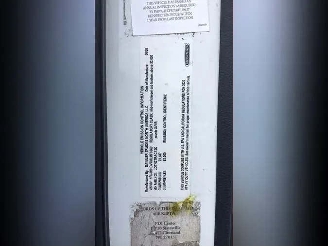 2021 Freightliner Cascadia 126