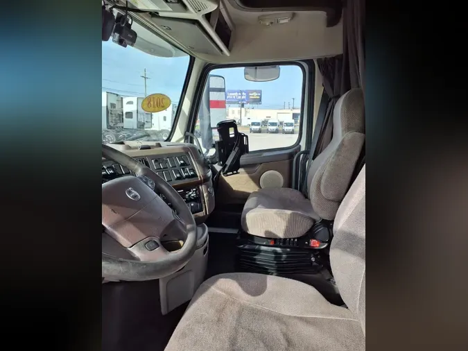 2018 VOLVO VNL64T-730db0d3a37bd2ece80d0b8f2a4b258e424