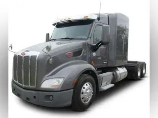 2017 Peterbilt 579