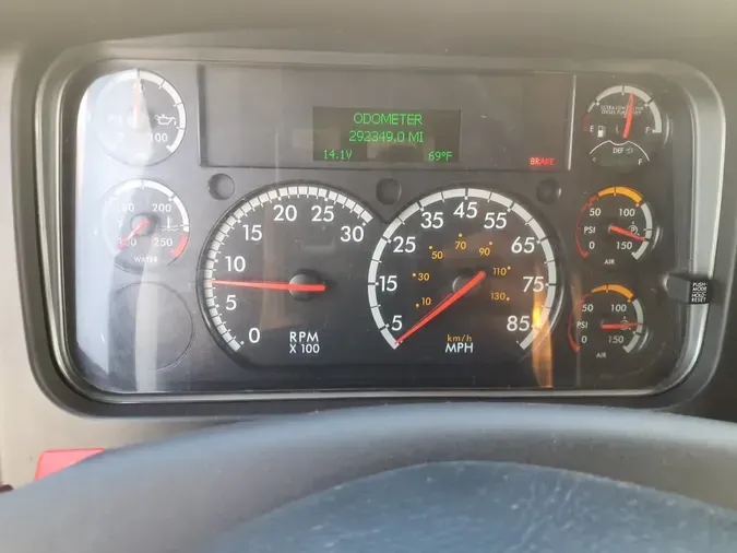 2019 FREIGHTLINER M2 106