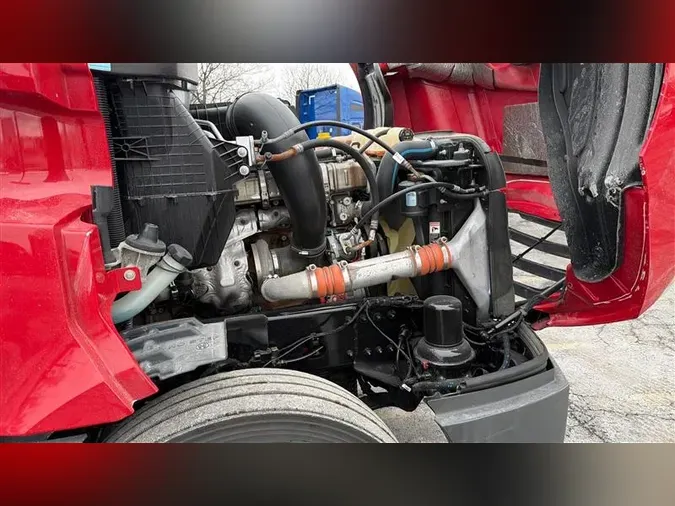 2021 FREIGHTLINER CA126