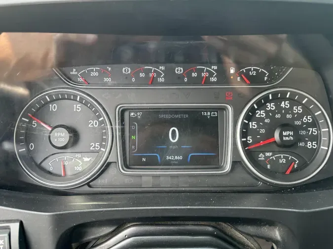 2020 International LT625