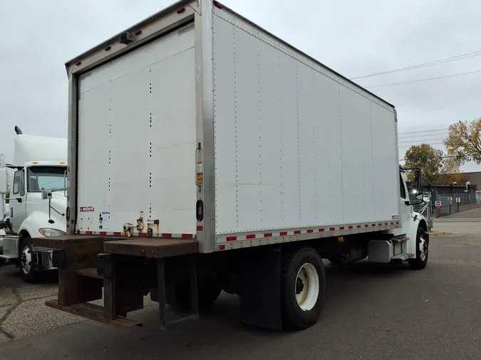 2018 FREIGHTLINER/MERCEDES M2 106