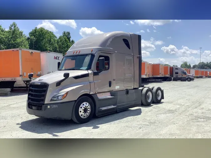 2023 Freightliner Cascadia 126db183d527c3dfe794e409f75006c5a1b