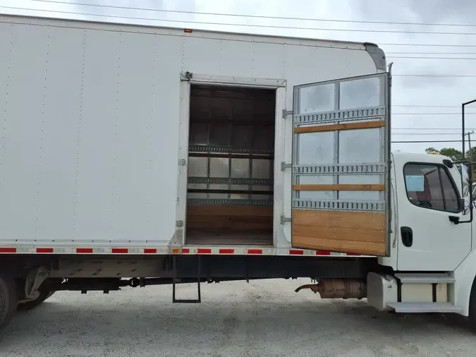 2019 FREIGHTLINER/MERCEDES M2 106