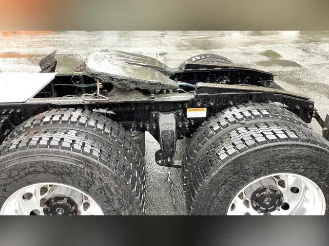 2019 Freightliner Cascadia 126