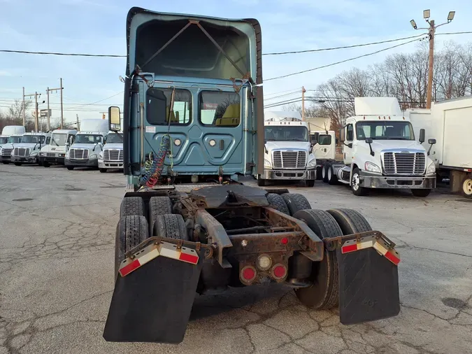 2018 FREIGHTLINER/MERCEDES CASCADIA 125