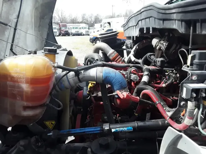 2019 NAVISTAR INTERNATIONAL 4300