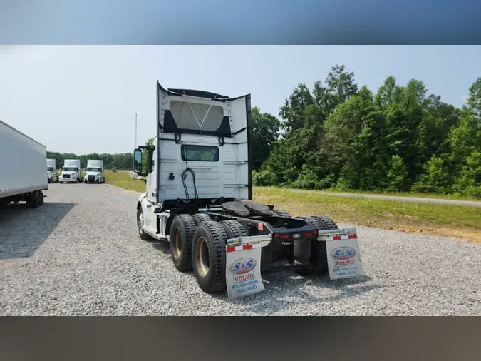 2019 Volvo VNL300