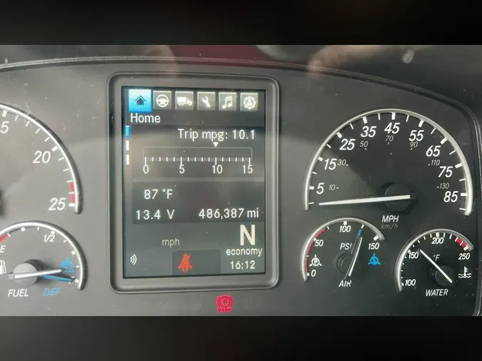 2022 Freightliner Cascadia 126
