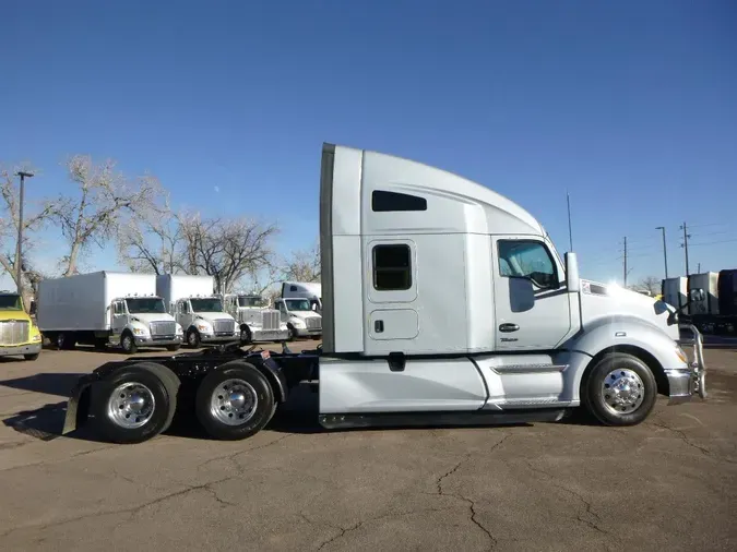 2022 Kenworth T680