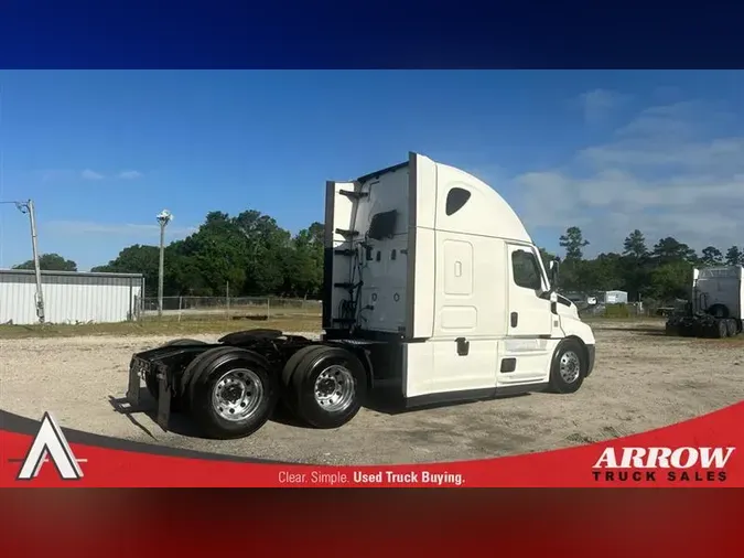 2021 FREIGHTLINER CA126